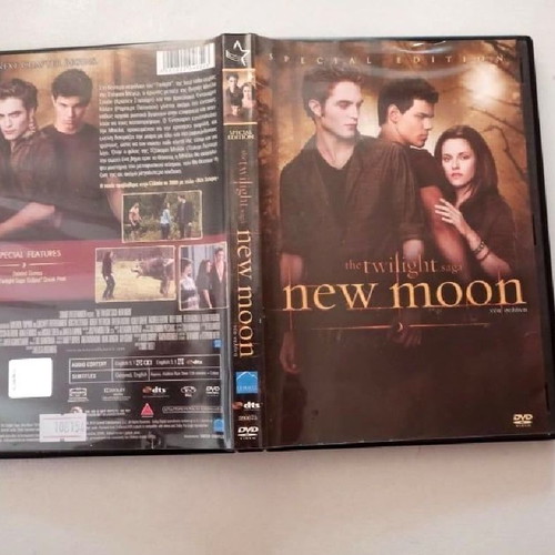 New Moon DVD used, romantic fantasy with subtitles