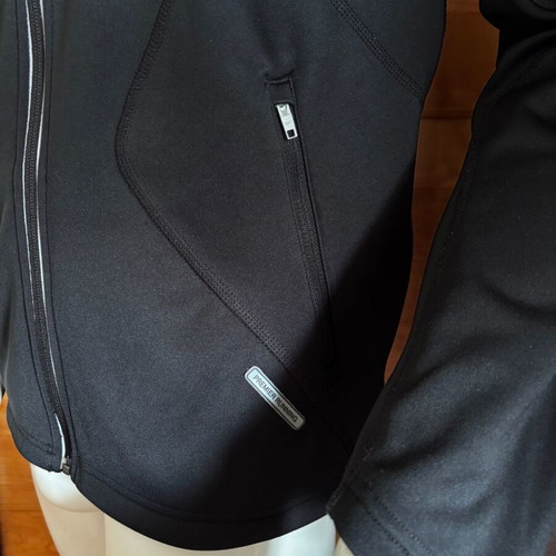 Reebok men’s black softshell jacket like new, size S