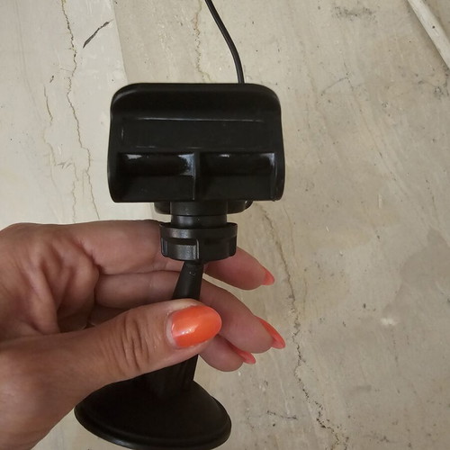Sentio Bluetooth car kit and phone holder used
