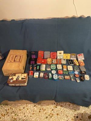 Metal Tin Collection like new
