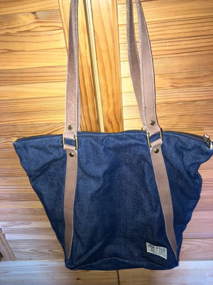 Jean shoulder bag like new with leather details