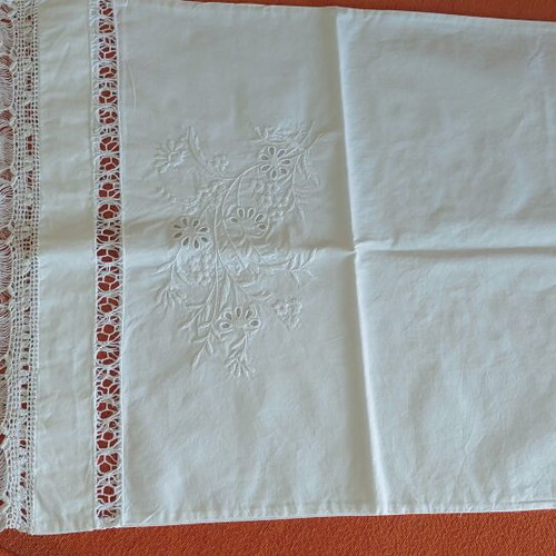 Pillowcases with handmade lace, new, pair