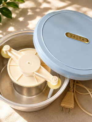 Salta Electric Ice Cream Maker new, vintage Soviet collectible with box