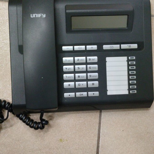 Unify OpenStage 15 HFA phone used, functional