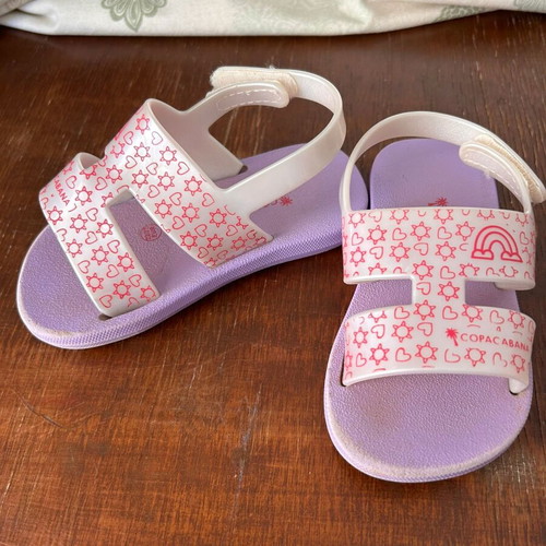 Ipanema beach sandals for girls like new, sizes 22/23 pink and white