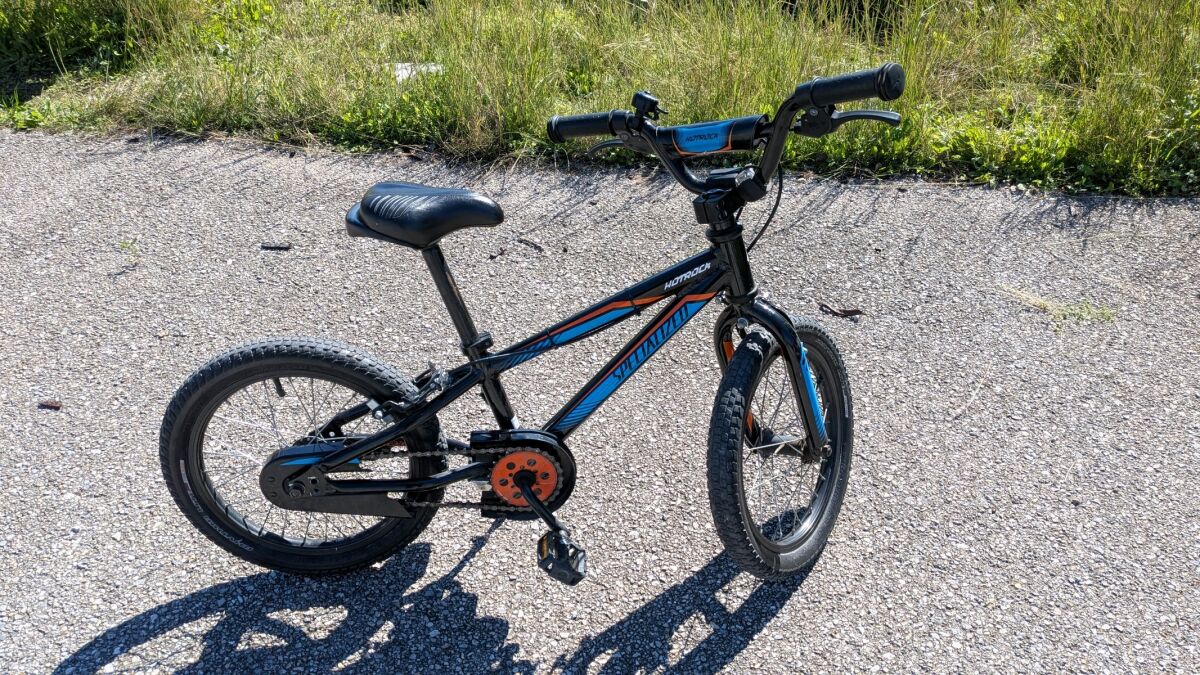 Specialized Hotrock 16 bicycle used… - € 115,00 - Vendora.cy