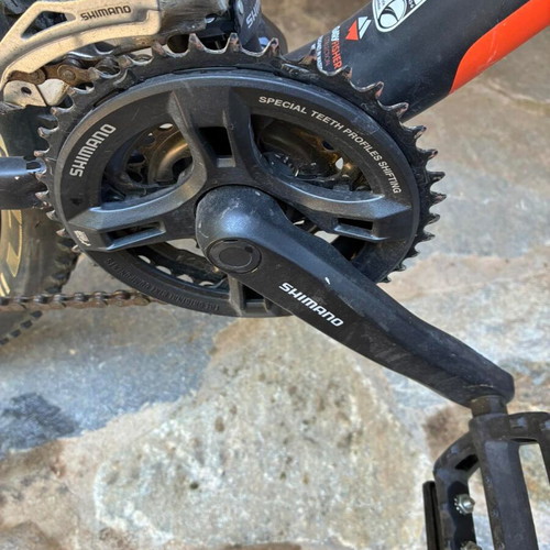 Bontrager Trek mountain bike used, disc brakes, front suspension