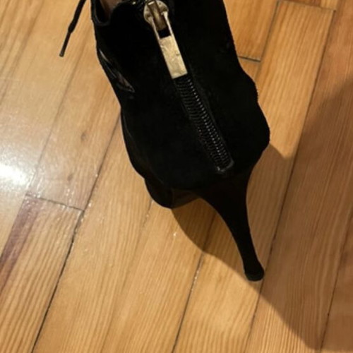 Sante black sandals like new with laces, size 39