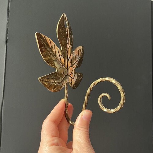 Vintage Brass Curtain Tieback and Wall Hook Leaf Design like new