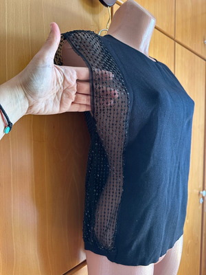 Μπλουζάκι Zara Knit μαύρο medium σαν καινούργιο με διαφάνεια-δαντέλα στο πλάι