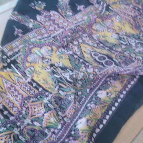 Large Scarf Shawl 110x110 Boho Ethnic Pattern like new