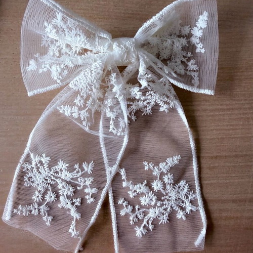 Lace bow hair clips Bride 2 pcs new for flower girls