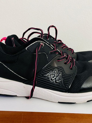 Kappa women's athletic shoes used, black with fuchsia details