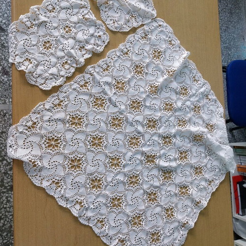 Crochet embroidery set of 4 white pieces like new