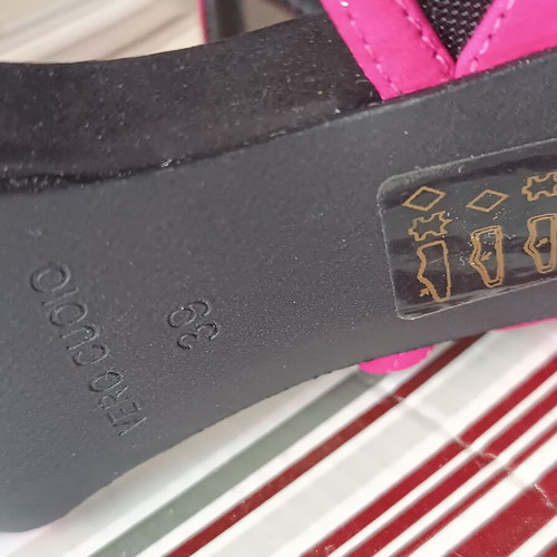 Vicenza sandals new, size 39, suede leather, black and pink