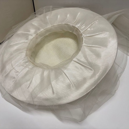Theatrical hat used satin ivoire tulle size M