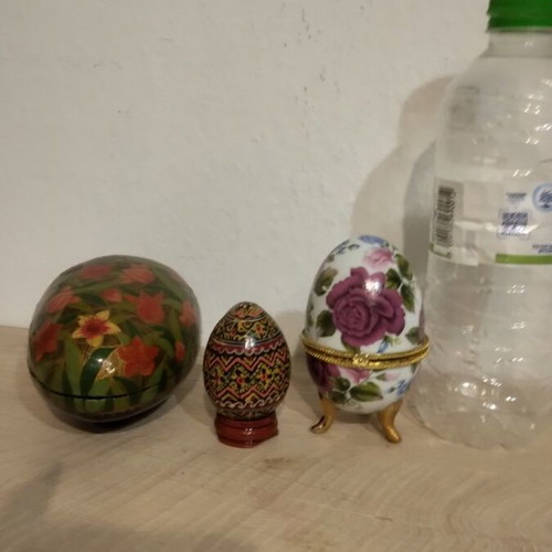 Jewelry box set egg-shaped wood and porcelain like new