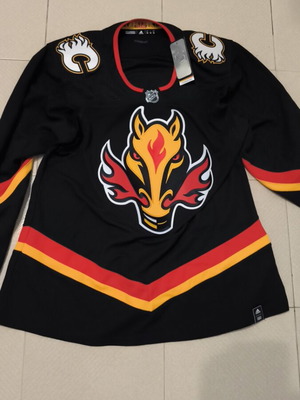 Αυθεντική φανέλα Adidas Calgary Flames Reverse Retro καινούργια με λογότυπο Blasty