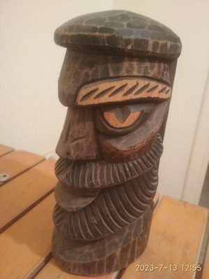 Decorative wooden sculpture like new