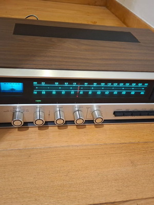 KLH Receiver Model 52 μεταχειρισμένος vintage ενισχυτής Hi-Fi με ξύλινη επένδυση