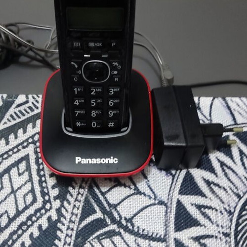Panasonic cordless phone like new, black