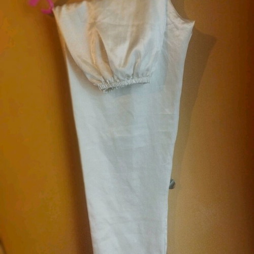 Satin women's pajamas like new
