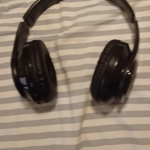 Headsets Bluetooth slightly used