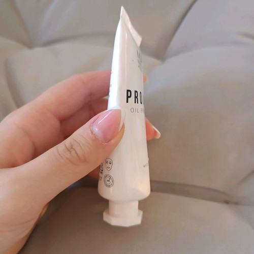 MUA Pro/Base Oil Free Primer used, mattifying