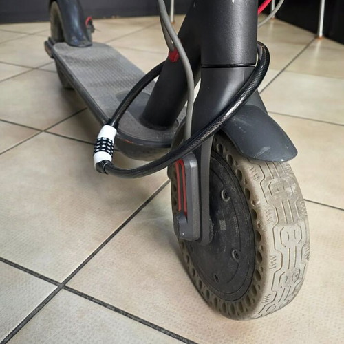 Xiaomi Mi Electric Scooter M365 μεταχειρισμένο με συμπαγή λάστιχα
