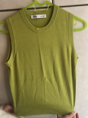 Zara green top small like new