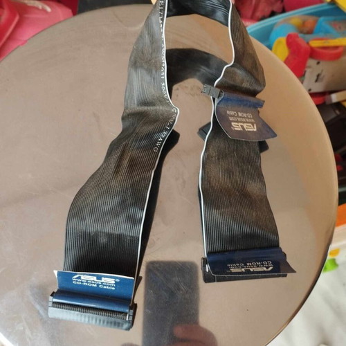 ASUS CD-ROM cable like new, very good condition