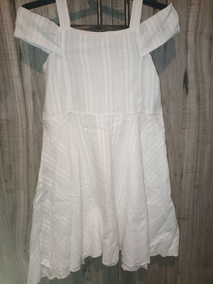 Girls' dress like new, for 9-10 years old