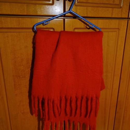 Scarf large unused, red