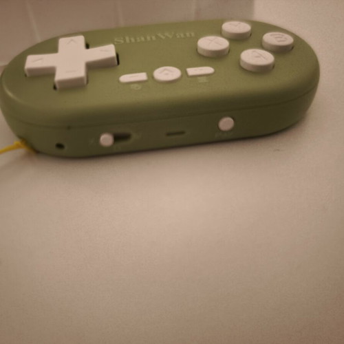 ShanWan Q36 mini Bluetooth controller
