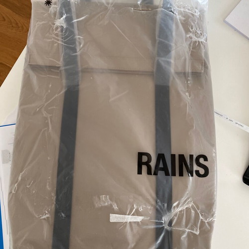 Rains 2 Way Tote Backpack new, beige