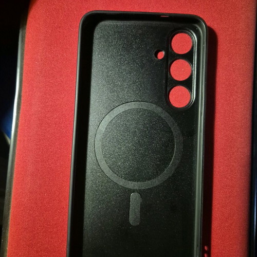 Samsung Galaxy S24 Plus case black leather feel with MagSafe new
