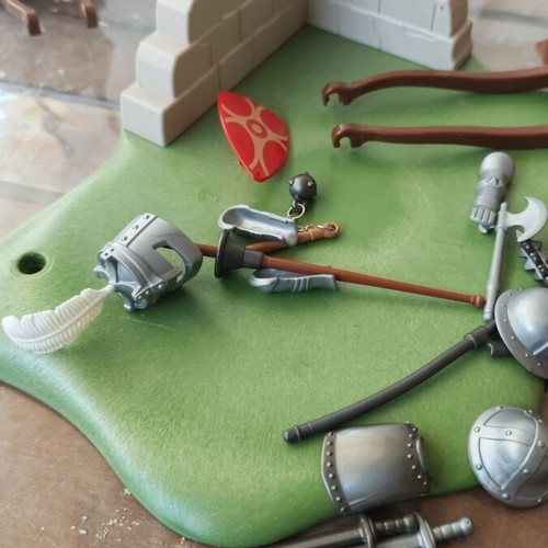 Playmobil 5168 used, good condition with missing parts