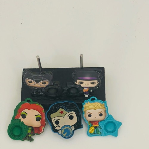 DC Kinder Joy Set Stress Ball like new
