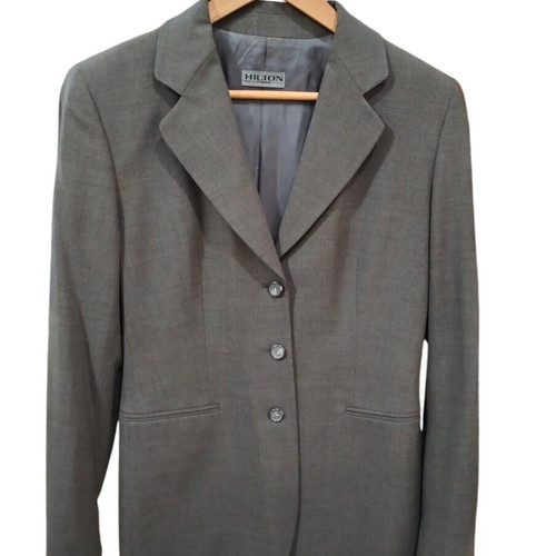 Hilton women's suit used, gray, two pieces