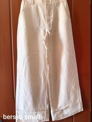 Bershka Pants Type Zip Culotte with Elastic Back New, Sugar Color