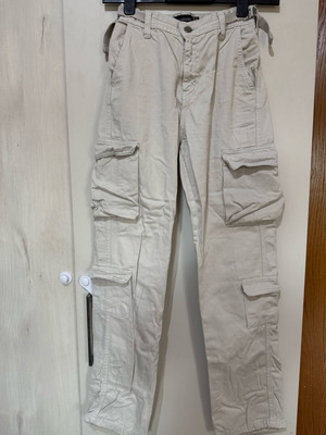 Cargo pants used beige color Stradivarius