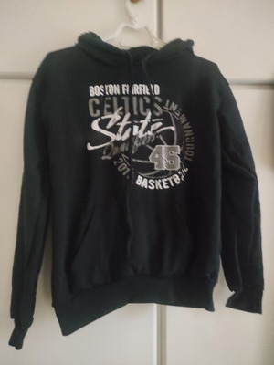 Boston Celtics Hoodie men's size M like new, black and white