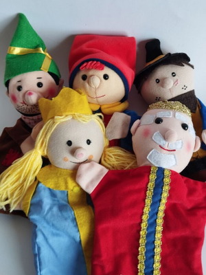 Puppet theater dolls used, pack of 5