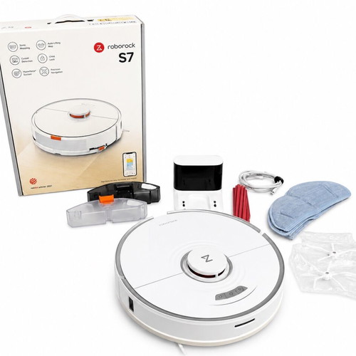 Roborock S7 robot vacuum like new with extra accessories