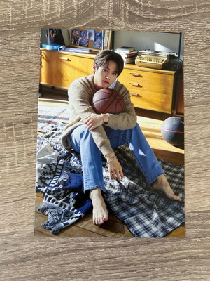 Stray Kids Season's Greetings 2021 Postcard Lee Know επίσημο