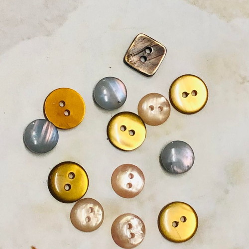 Sewing buttons pack new, 13 pcs