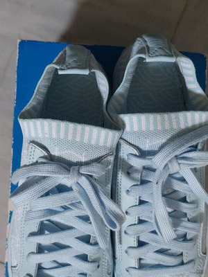 Adidas athletic shoes like new with elastic ankle blue size 39