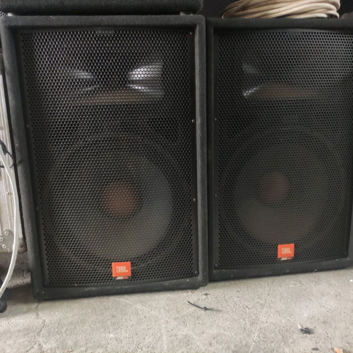 JBL JRX 115 speakers like new, 15” woofer, professional use