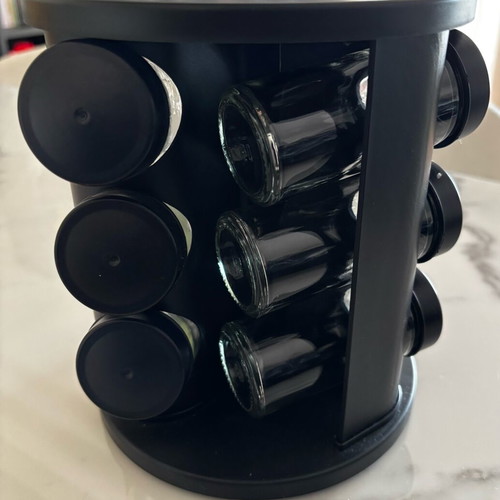 Rotating spice rack like new