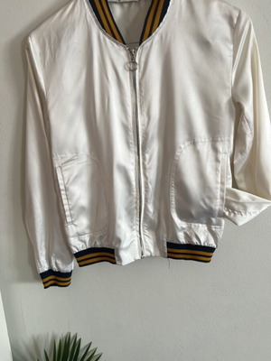 Stradivarius women's satin jacket white like new, size S